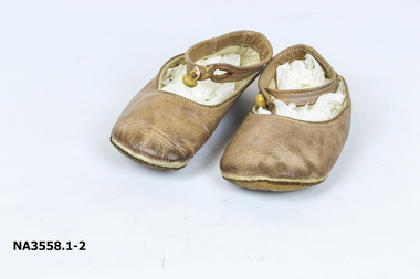 Soft leather baby shoes. 
