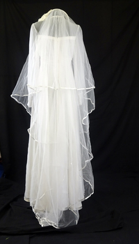  White chiffon 1978 round neck line dress with high waist, long sleeves; with cuff and six covered buttons (back  with veil)