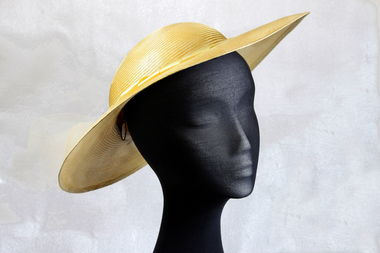 Cream straw hat, possibly 1930s - 1940s