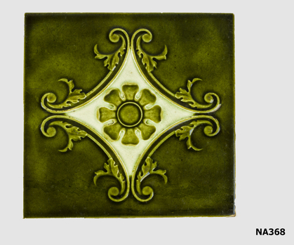 Square tile
