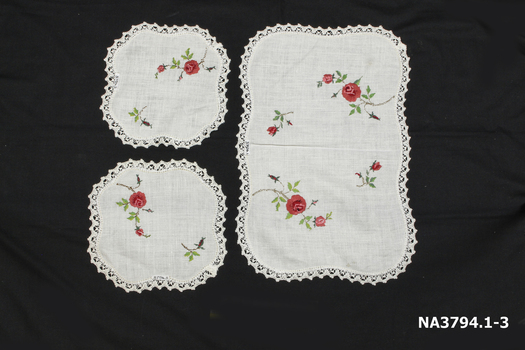 Three piece dressing table set 