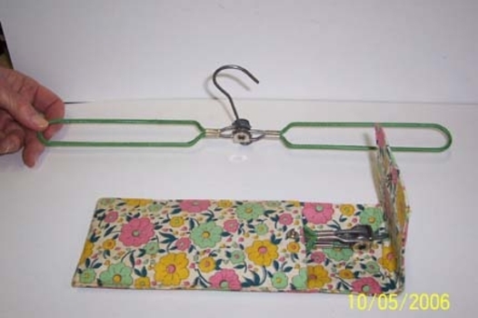 Rectangular cotton case covered in floral patterns, 