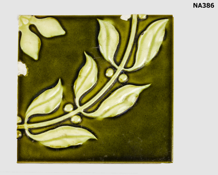 Square tile