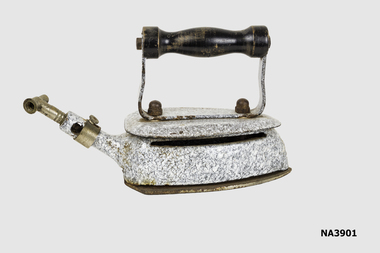 Gas fuelled Iron