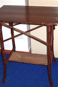 Furniture - Table