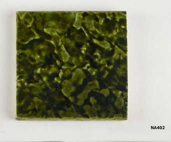 Square tile
