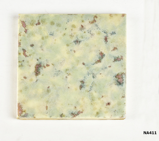 Square tile
