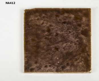 Square tile