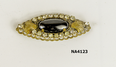 Accessory - Brooch