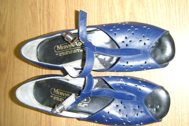 Footwear - Shoes