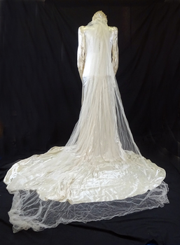 1945 Cream satin wedding dress with veil (back)