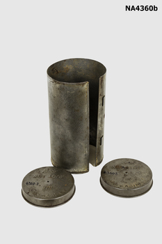  Nut Loaf Tin - with lids open