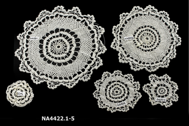 Crocheted Luncheon Set and Pattern for Four Setting