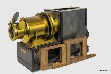 Slide projector
