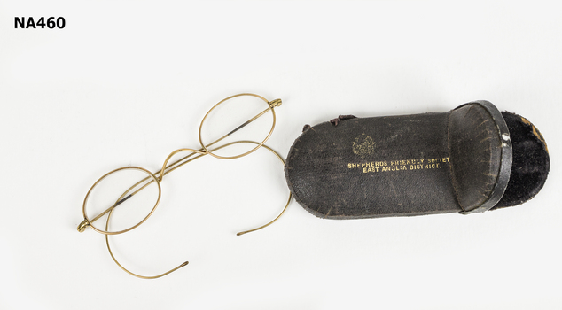 A pair of spectacles.