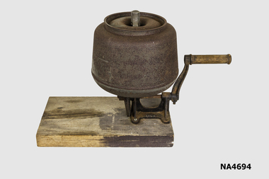 Butter churn