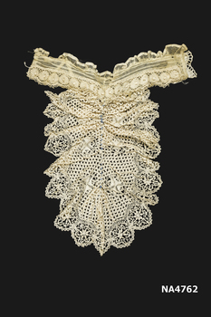 Lace jabot