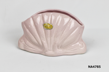 Pink shell shaped vase.