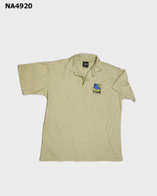 Polo Shirt: collar, short sleeves, 3 buttons from neck, cream/beige colour