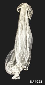 Long Tulle cream wedding veil