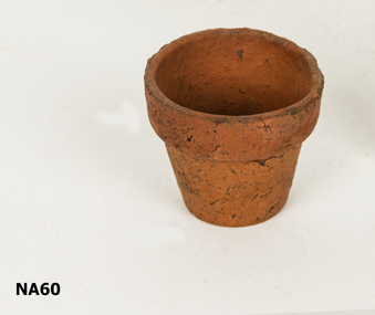 Flower pot