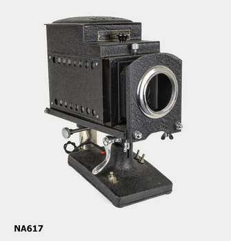 OTICISCOPE An early slide  projector.  