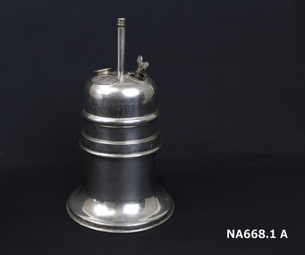 Acetylene lamp with metal base and white glass lampshade