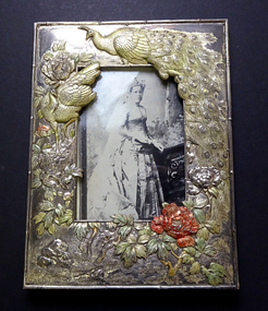 Photo Frame (includes a photo of Marion Hinde)