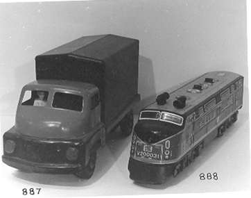 Large metal toy train, battery operated , plastic undercarriage