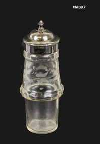 Glass bottle
