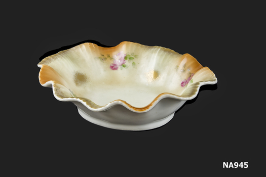 Oval dish with hand painted red roses