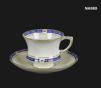 Cup & Saucer
