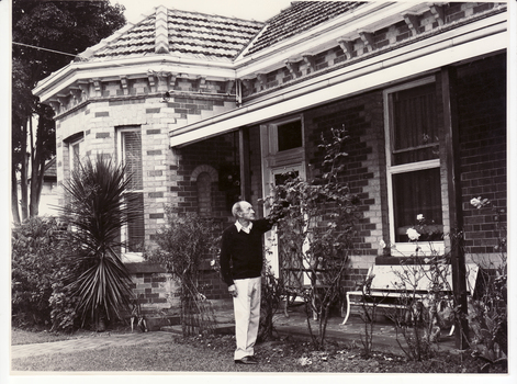 Black and white photo of George Raftis' home, Blackburn Road, Blackburn.
