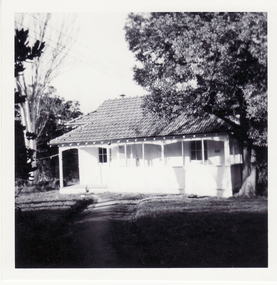 Black and white photo of cottage in grounds of Adult Deaf and Dumb Home in Central Road, Blackburn.  