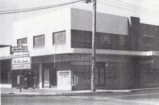 Photo of South Parade and Main Street Blackburn.