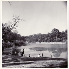 Black and white photo of Blackburn Lake in Blackburn.