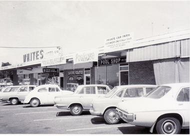 Photograph, White's Shopping Centre, 1/09/1976 12:00:00 AM