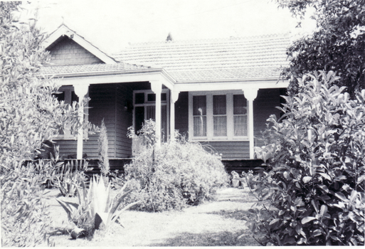 Black and white photo of dwelling on north-west corner of Mitcham Road and Delhi Street, Mitcham has been demolished and replaced with two brick units.