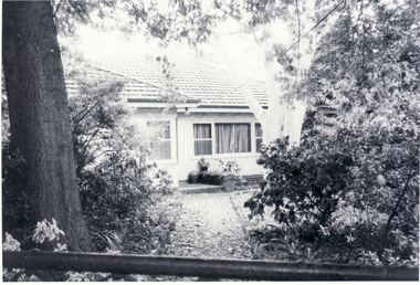 Photograph, Home of Edgar Fredrick Walker, 1/09/1976 12:00:00 AM