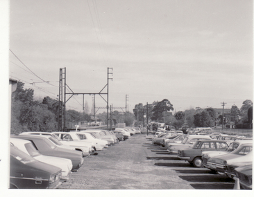 Black and white photo of Blackburn Railway Station looking west