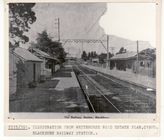 Black and white photo of Blackburn Railway Station in 1920.
