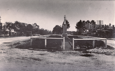 Black and white photo of War Memorial in Whitehorse Road, Mitcham.