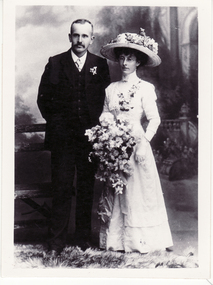 Black and white photo of Charles and Edith Toogood.  Photo taken on their wedding day16/4/1912.