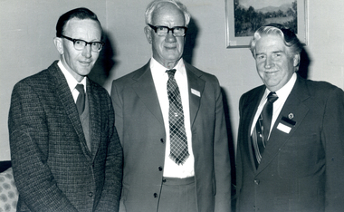 Photograph, Thompson, Max, 20/05/1979 12:00:00 AM