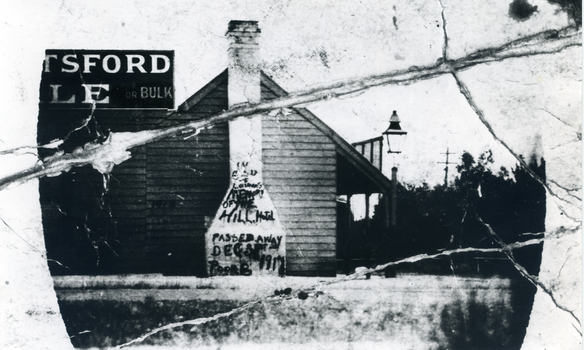 Black & white photo of Hill Hotel, cnr. Station Street and Whitehorse Road, Mitcham. 