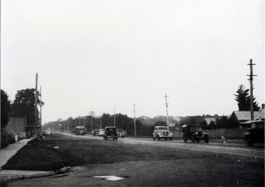 Black & white  photo showing Whitehorse Road at Chapel Street looking east.