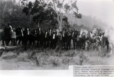 Photograph, Workers at Mitcham Reservoir, 1924