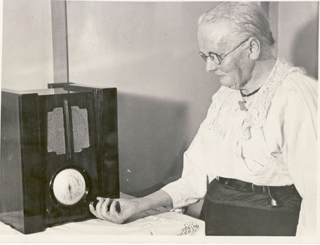 Black and white photo of Nurse Maggs, a healer of pioneers of the Mitcham - Ringwood - Croydon districts. 
