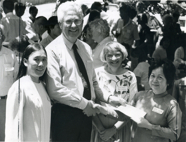 Photograph, Group at Indo-Chinese Elderly Association, 20/01/1988 12:00:00 AM