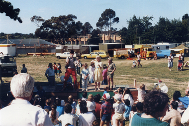 Photograph, Australia Day at Nunawading Civic Centre, 01/01/1986